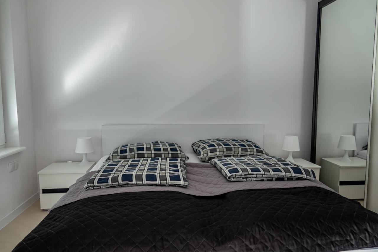Апартаменты Apartament Przy Parku Z Duzym Tarasem ,Prywatny Parking Свиноуйсьце Экстерьер фото