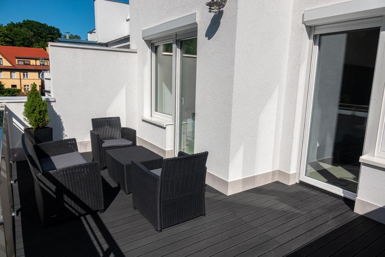Апартаменты Apartament Przy Parku Z Duzym Tarasem ,Prywatny Parking Свиноуйсьце Экстерьер фото