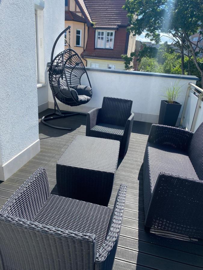 Апартаменты Apartament Przy Parku Z Duzym Tarasem ,Prywatny Parking Свиноуйсьце Экстерьер фото